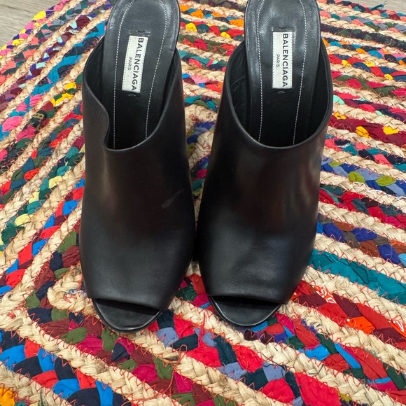 Balenciaga Black Leather Mule with Red Sculpted Block Heel - Picture 2 of 4